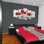 아파트 Perla Superior Fuer 5 Personen By Interhome Mitlo