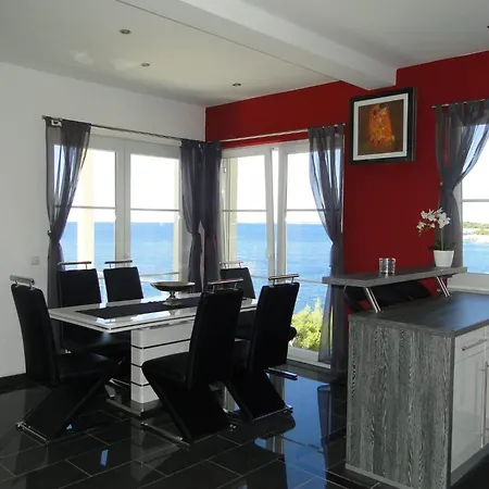 Appartement Perla Superior Fuer 5 Personen By Interhome Mitlo