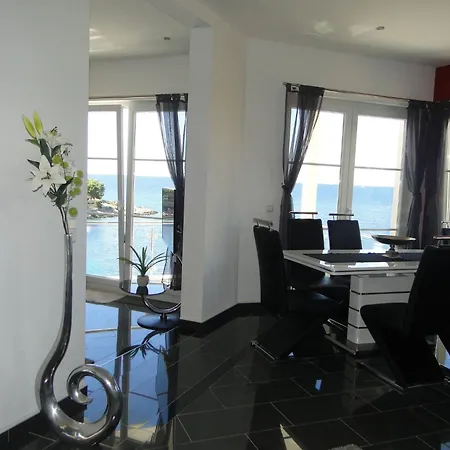 Perla Superior Fuer 5 Personen By Interhome