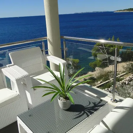 Perla Superior Fuer 5 Personen By Interhome * Mitlo