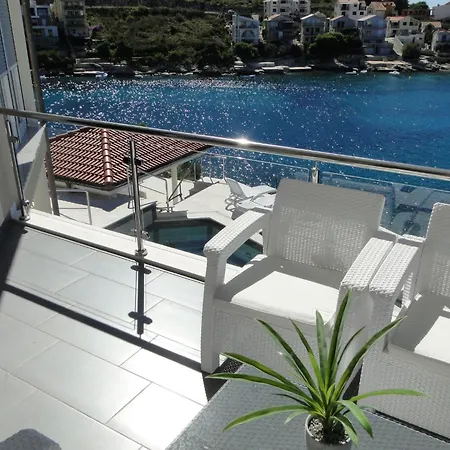 Perla Superior Fuer 5 Personen By Interhome Mitlo