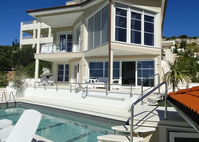 Perla Superior Fuer 5 Personen By Interhome * Mitlo