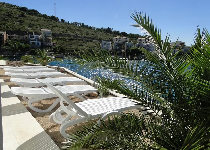 Appartement Perla Superior Fuer 5 Personen By Interhome Mitlo